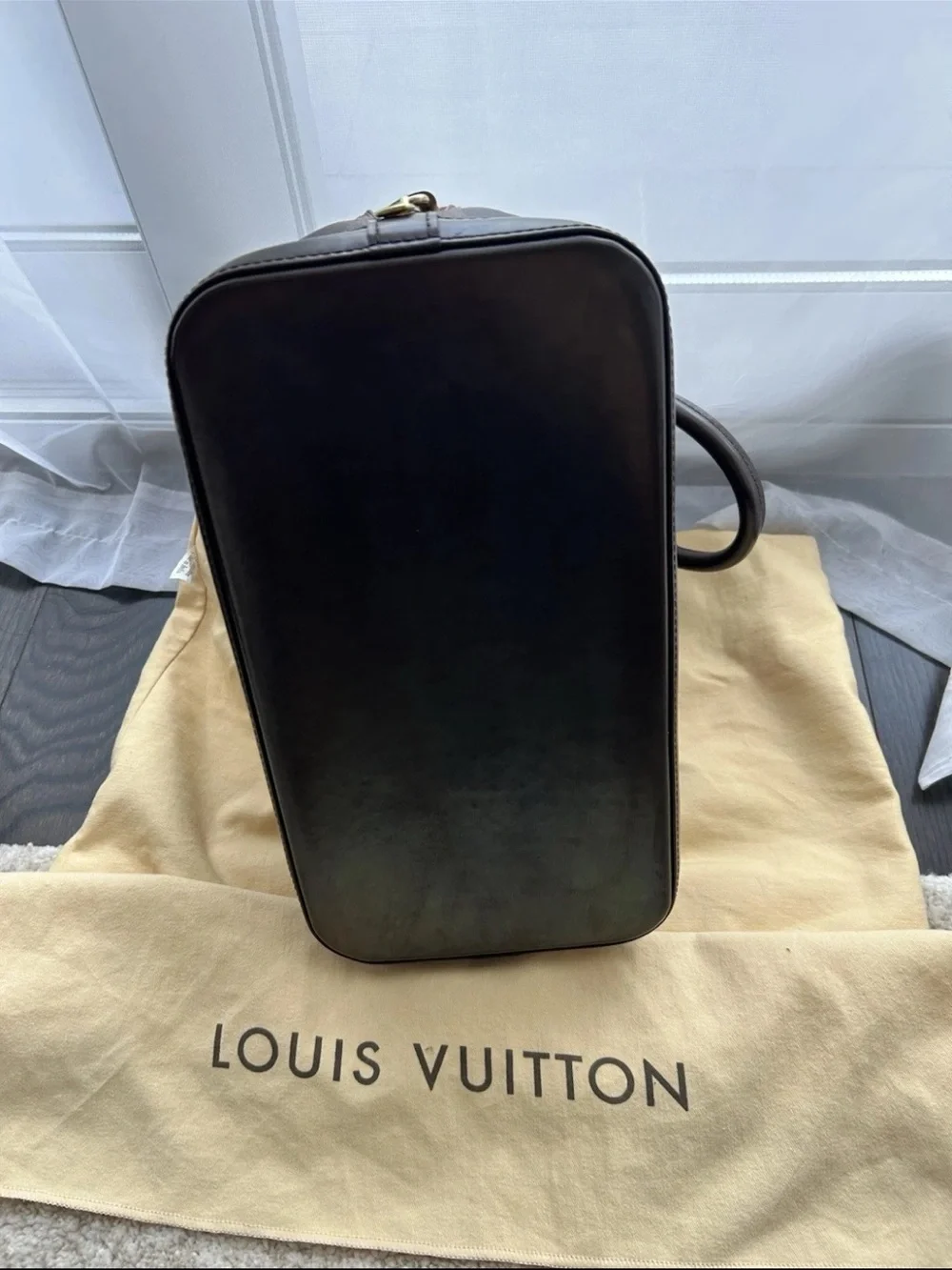 100% Authentic Louis Vuitton Alma PM in Classic Damier Ebène
